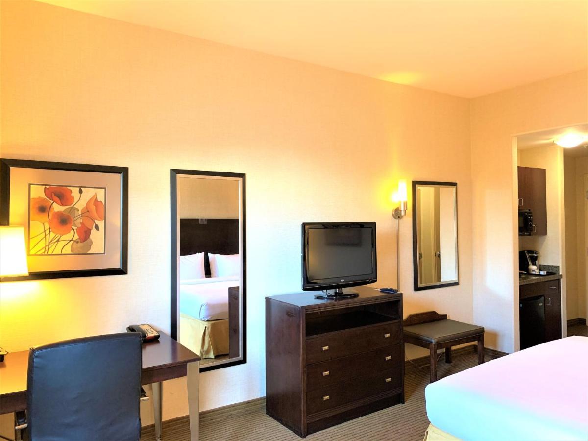 Holiday Inn Express Fresno Northwest - Herndon By Ihg Esterno foto