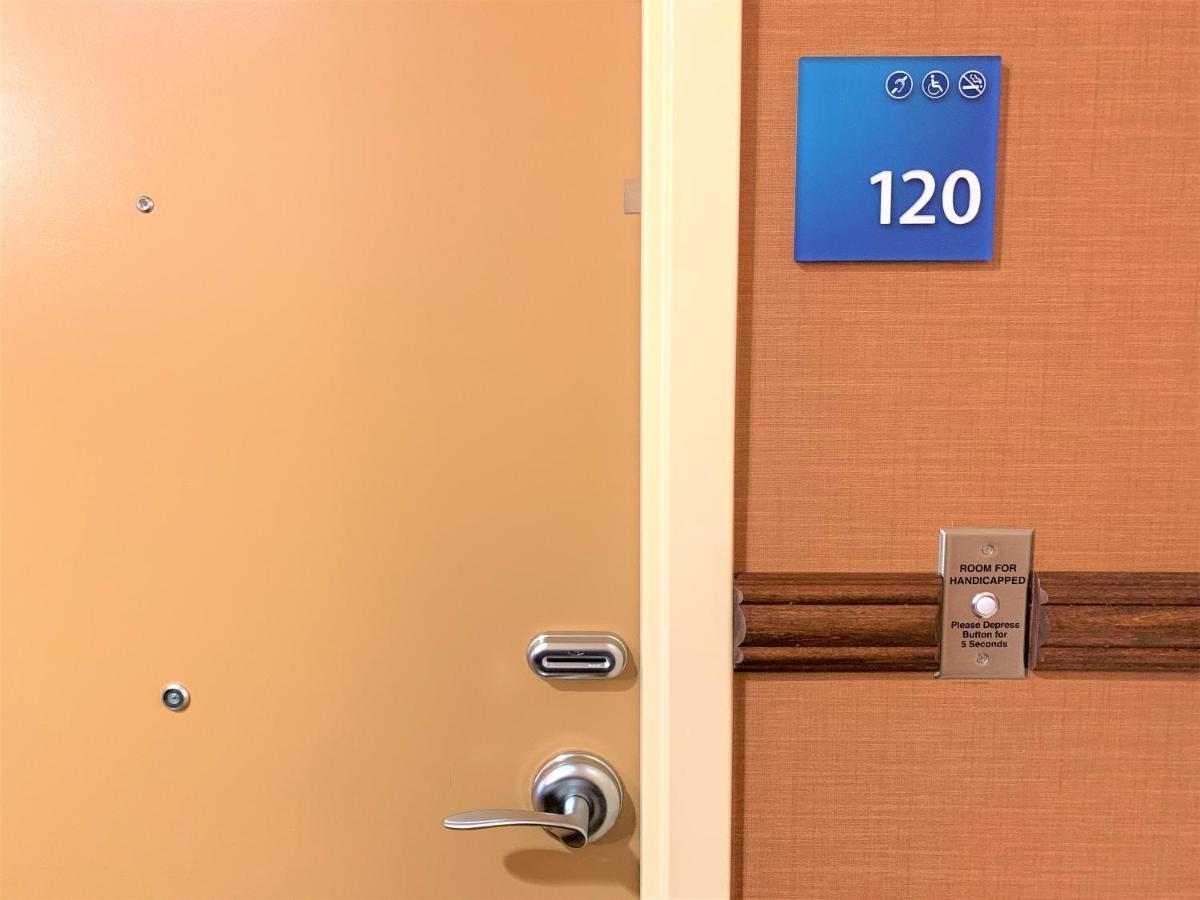 Holiday Inn Express Fresno Northwest - Herndon By Ihg Esterno foto