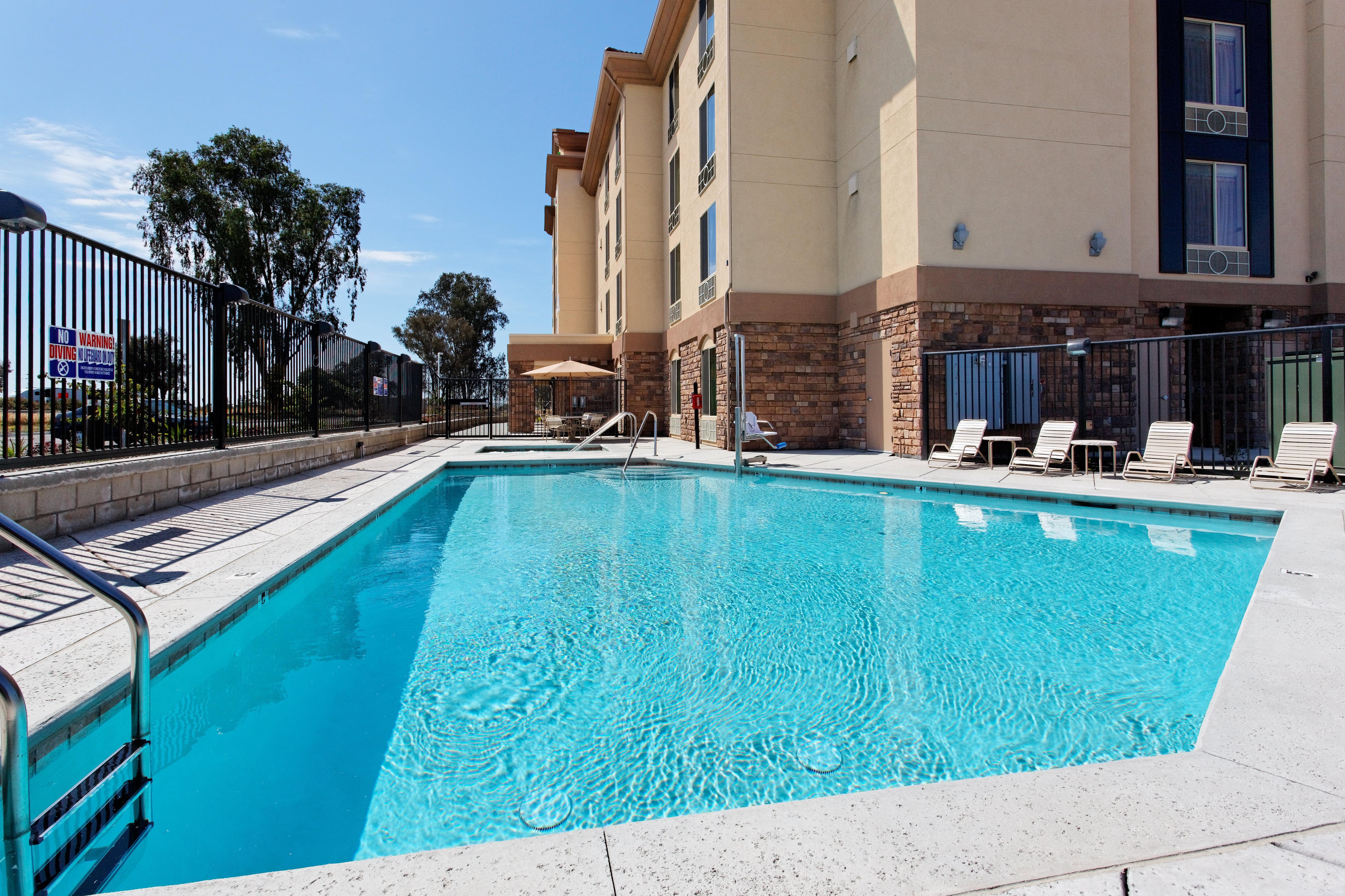 Holiday Inn Express Fresno Northwest - Herndon By Ihg Esterno foto