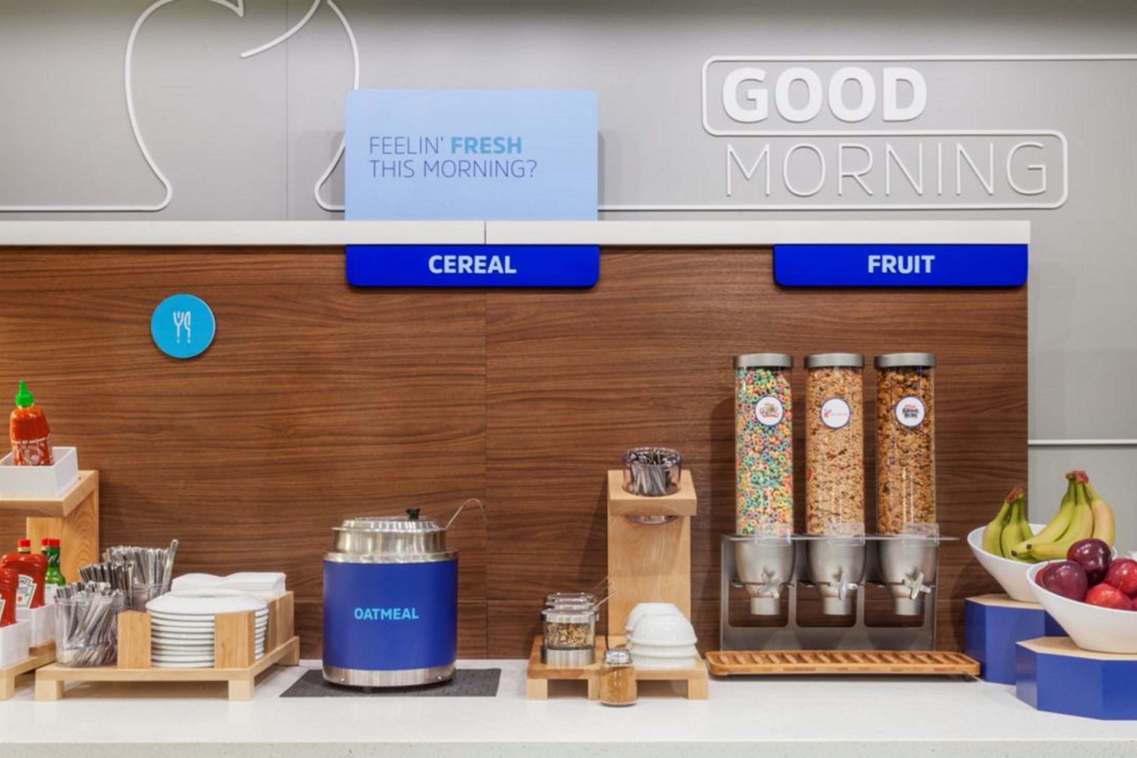 Holiday Inn Express Fresno Northwest - Herndon By Ihg Esterno foto