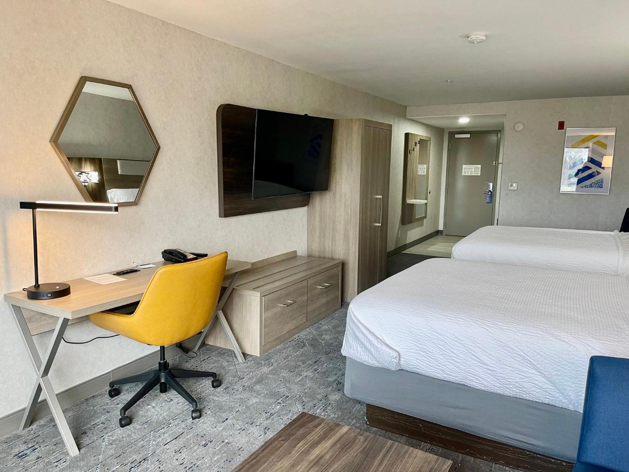 Holiday Inn Express Fresno Northwest - Herndon By Ihg Esterno foto